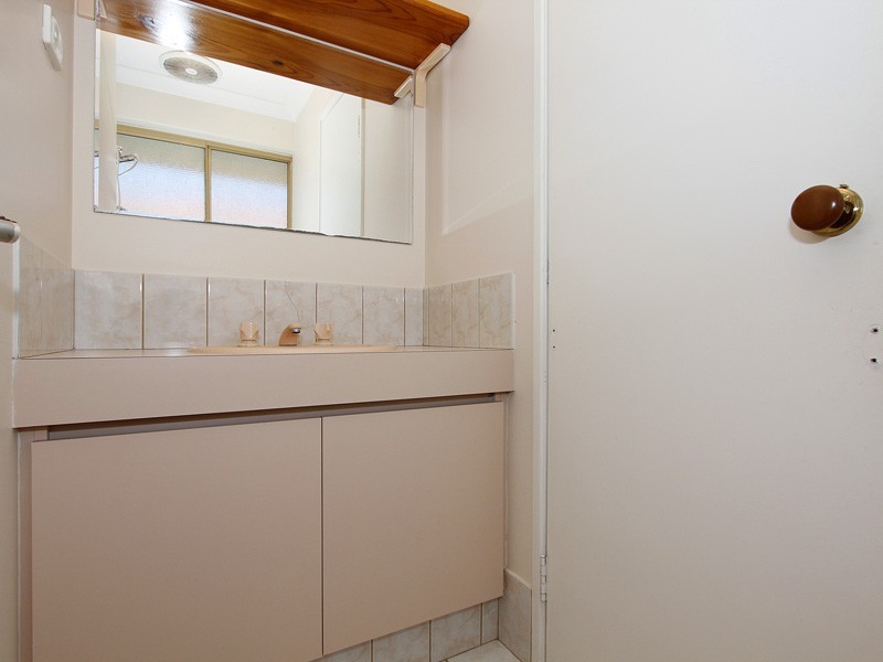 5 Whitegum Court, Marangaroo WA 6064