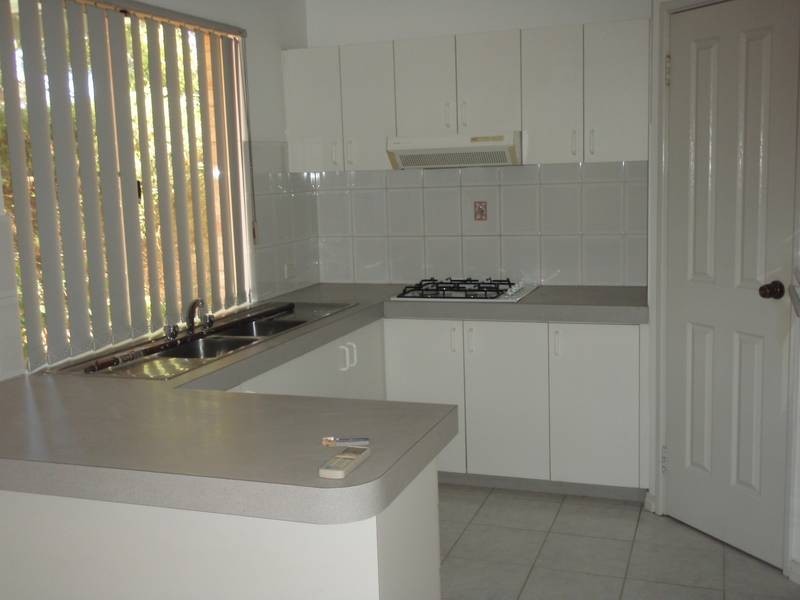 4/16 Avery Av, Dianella WA 6059