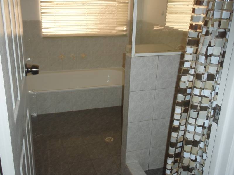 4/16 Avery Av, Dianella WA 6059