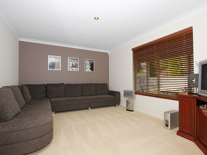 4 Island Retreat, Ballajura WA 6066