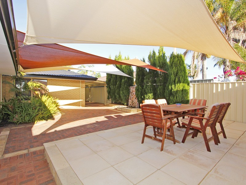 4 Island Retreat, Ballajura WA 6066