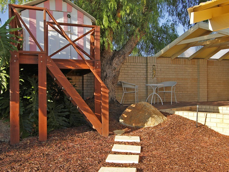 4 Island Retreat, Ballajura WA 6066