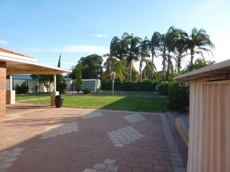 39 Tiber Avenue, Beechboro WA 6063