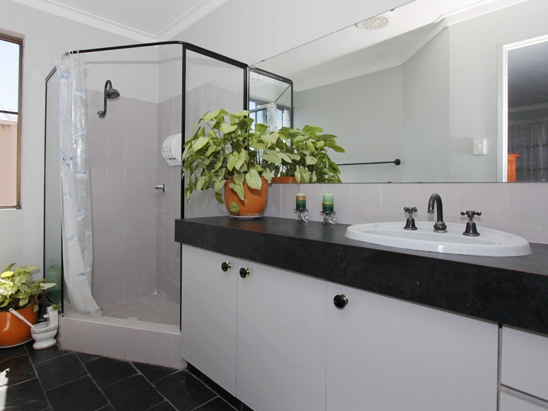 7 Casma Grove, Ballajura WA 6066