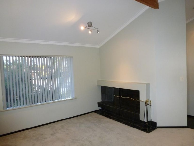 7 Casma Grove, Ballajura WA 6066