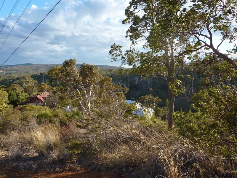 10 Alidja Lane, Swan View WA 6056