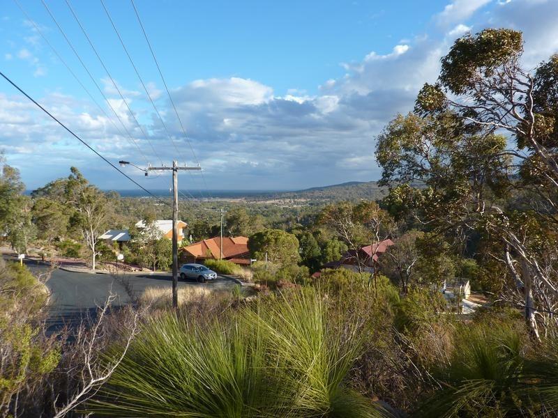 10 Alidja Lane, Swan View WA 6056