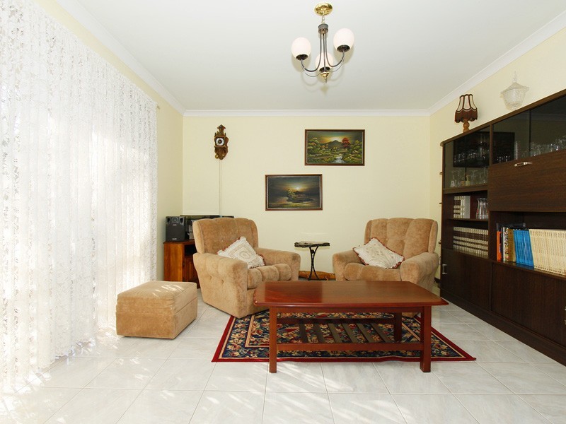 11 Marley Close, Ballajura WA 6066