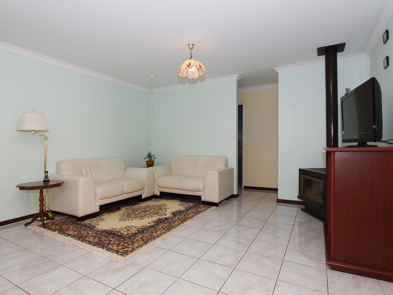 11 Marley Close, Ballajura WA 6066