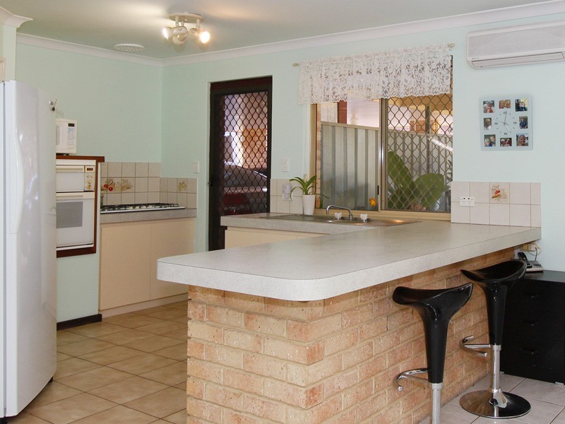 11 Marley Close, Ballajura WA 6066