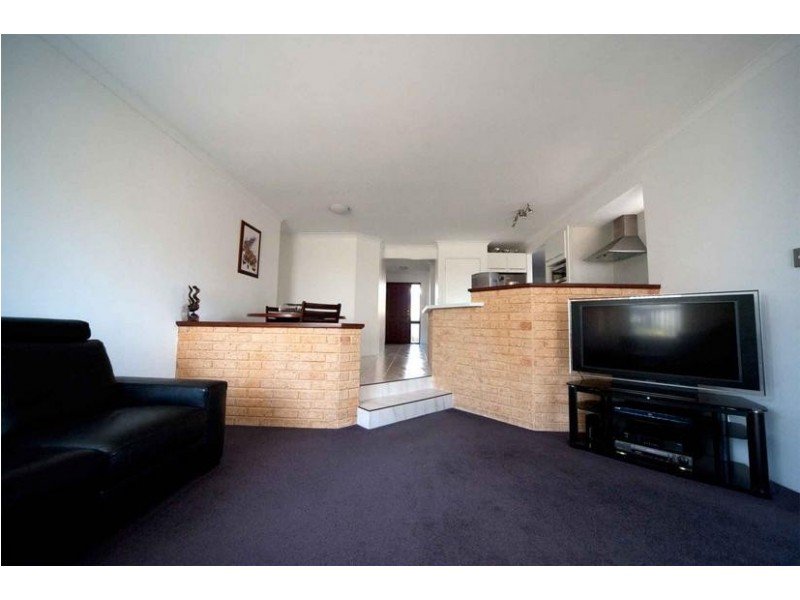 11 Josephine Way, Alexander Heights WA 6064