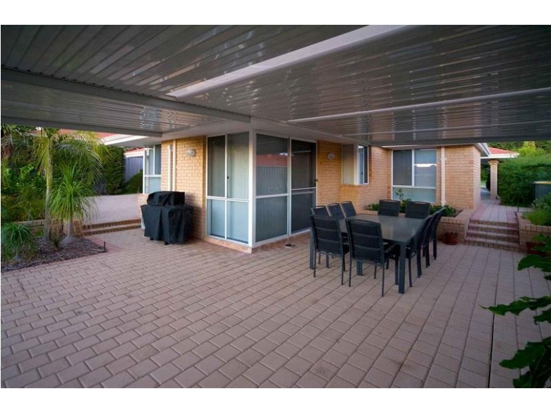 11 Josephine Way, Alexander Heights WA 6064