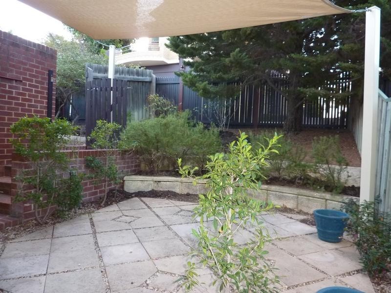 12/3 Conroy Steet, Maylands WA 6051