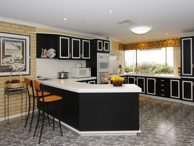 39 Kittyhawk Parade, Ballajura WA 6066