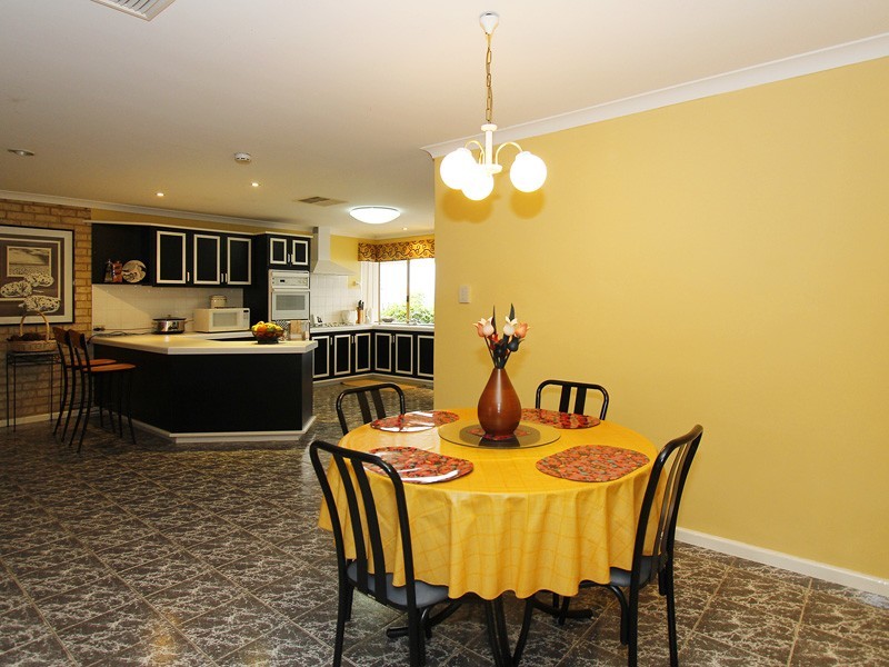 39 Kittyhawk Parade, Ballajura WA 6066