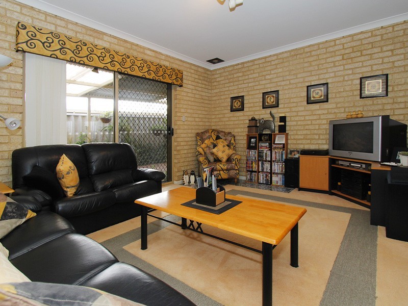 39 Kittyhawk Parade, Ballajura WA 6066