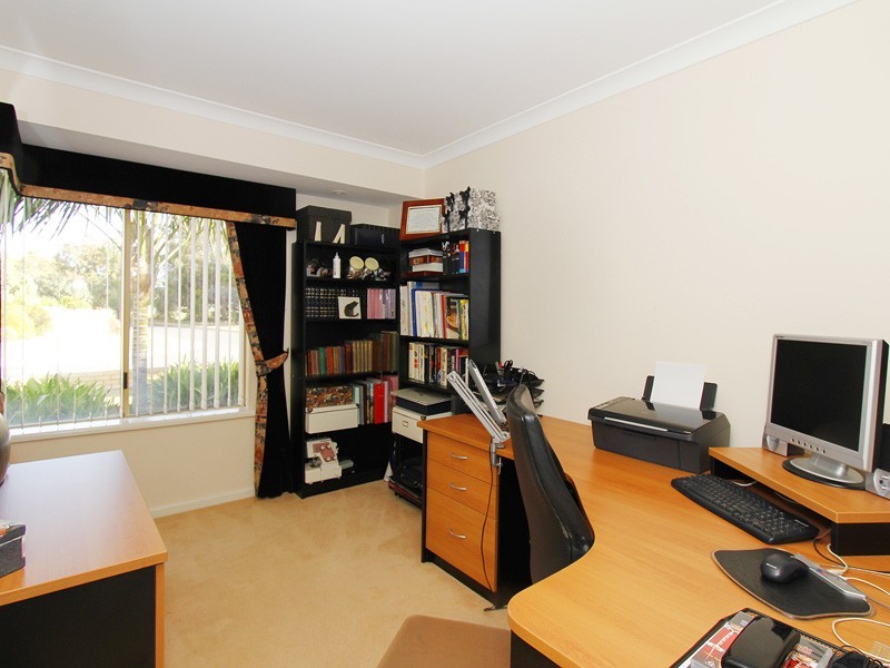 39 Kittyhawk Parade, Ballajura WA 6066