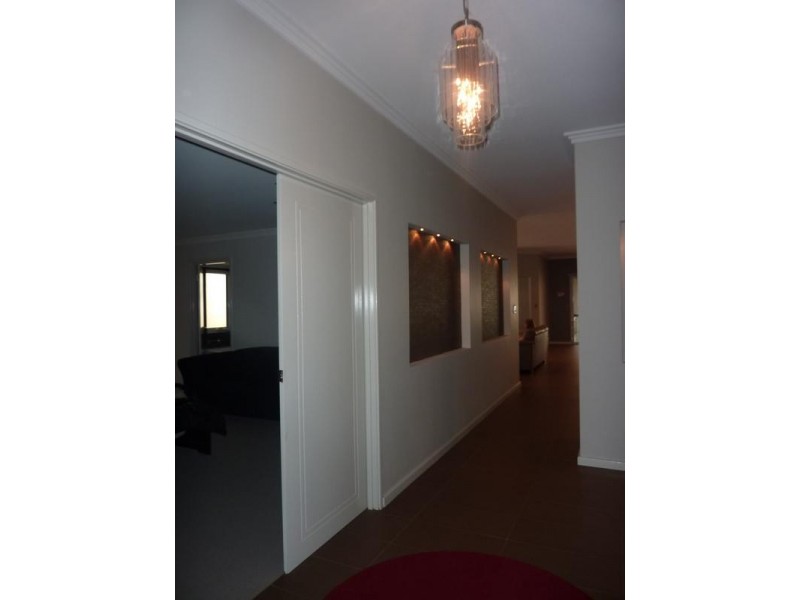 4 Ancona Link, Landsdale WA 6065