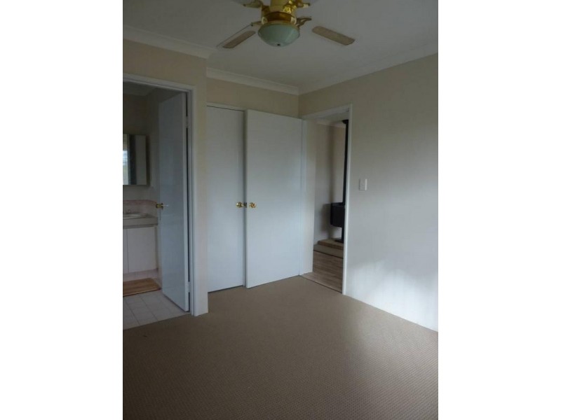 100 The Avenue, Alexander Heights WA 6064