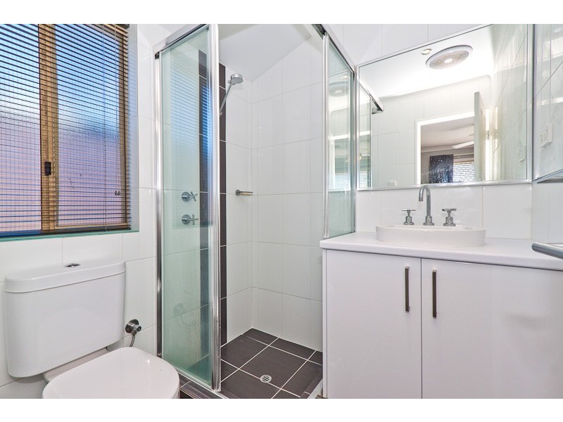 25 Arrowsmith Rise, Marangaroo WA 6064