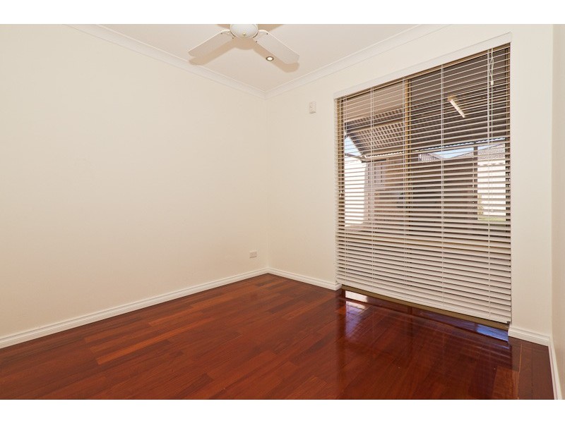 25 Arrowsmith Rise, Marangaroo WA 6064