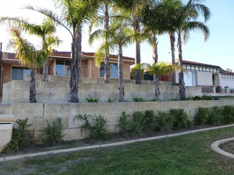 18 Rockdale Pass, Landsdale WA 6065