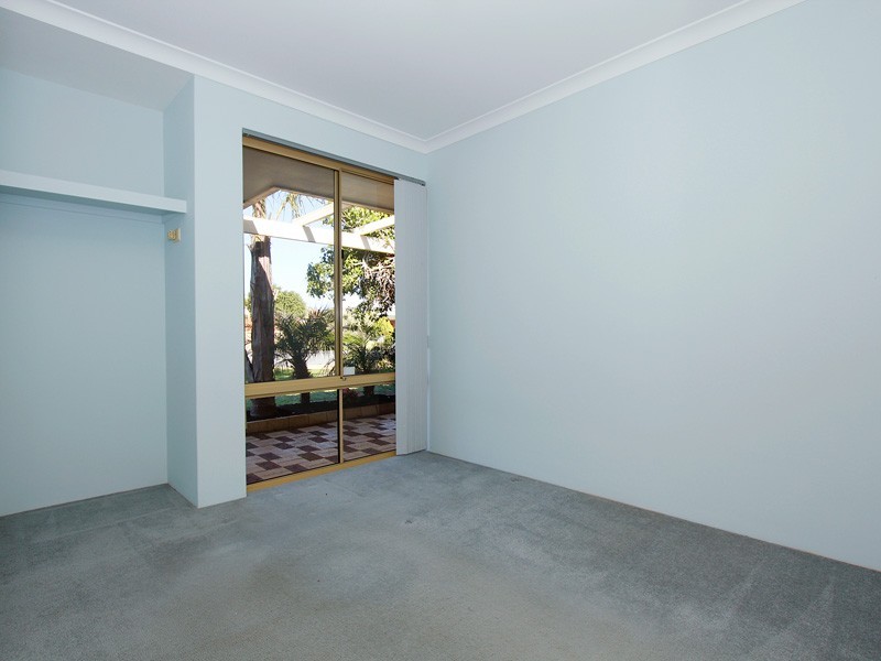 7 Redwood Court, Alexander Heights WA 6064