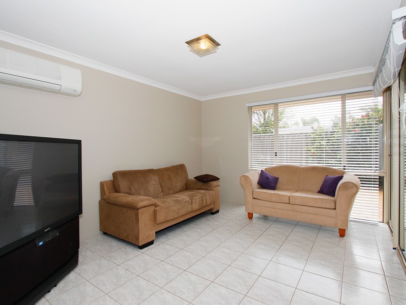 10 Arches Loop, Ballajura WA 6066