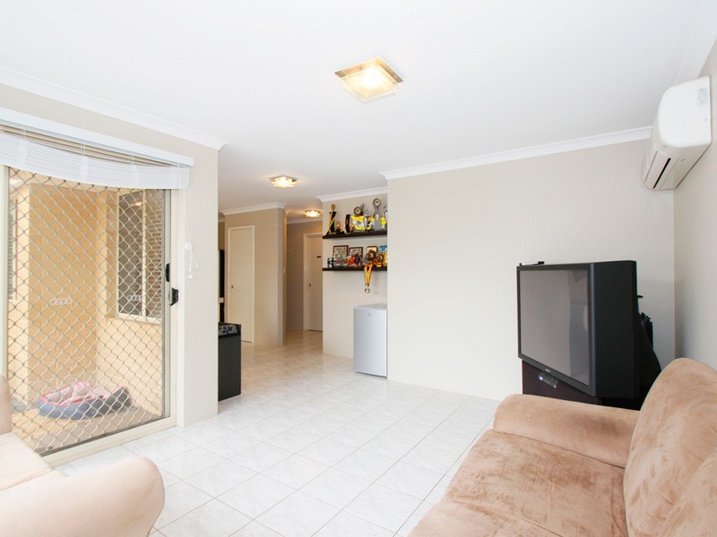 10 Arches Loop, Ballajura WA 6066