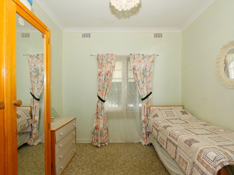 24 Finchley Crescent, Balga WA 6061