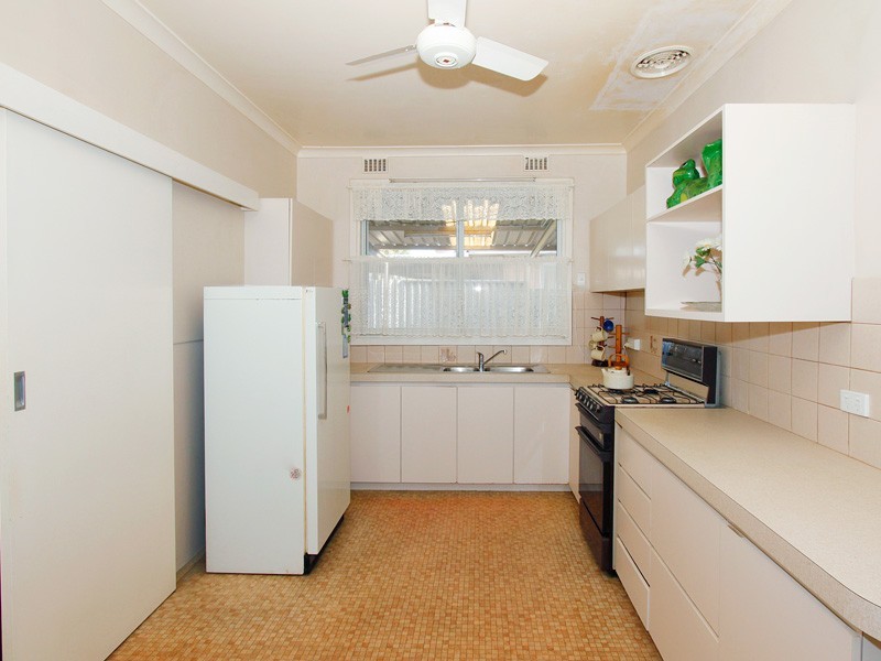 24 Finchley Crescent, Balga WA 6061