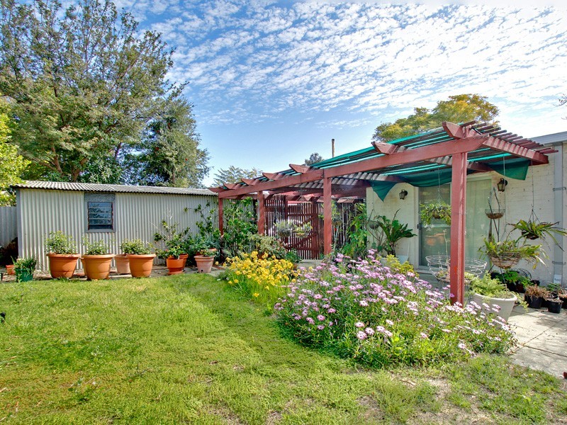 24 Finchley Crescent, Balga WA 6061