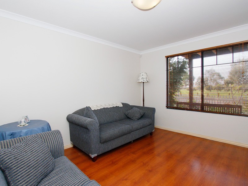 27a Coonawarra Drive, Caversham WA 6055