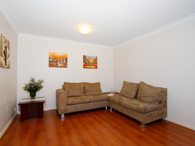 27a Coonawarra Drive, Caversham WA 6055