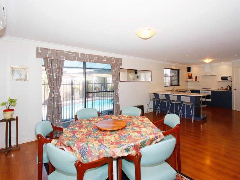 27a Coonawarra Drive, Caversham WA 6055