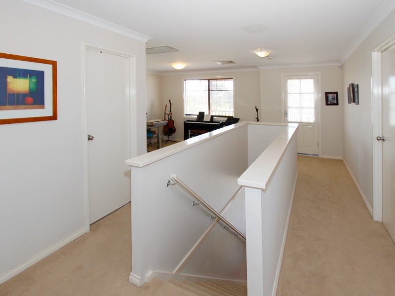 27a Coonawarra Drive, Caversham WA 6055