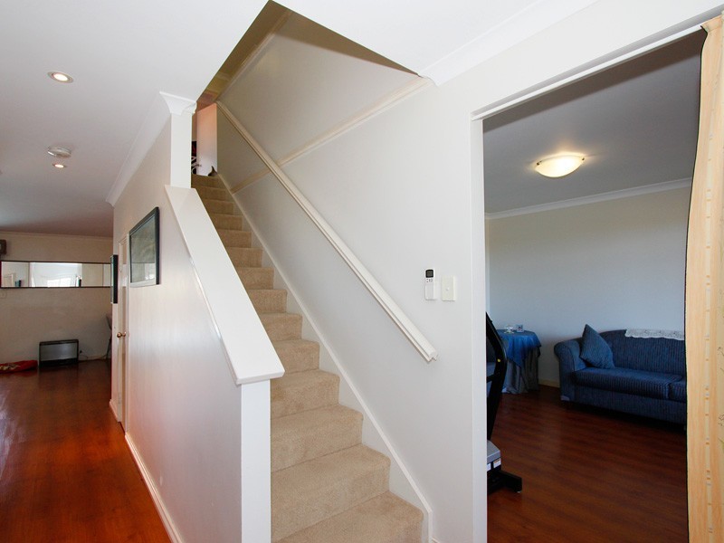 27a Coonawarra Drive, Caversham WA 6055