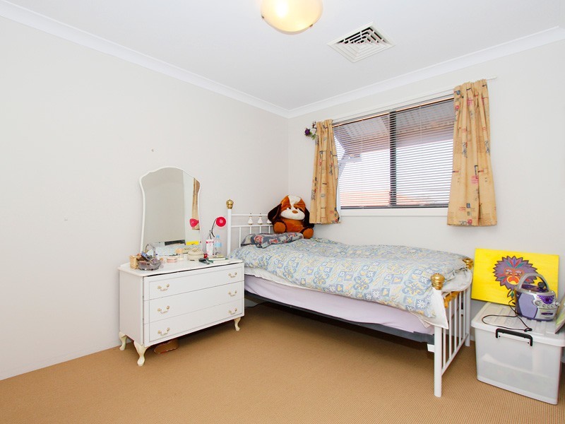 27a Coonawarra Drive, Caversham WA 6055