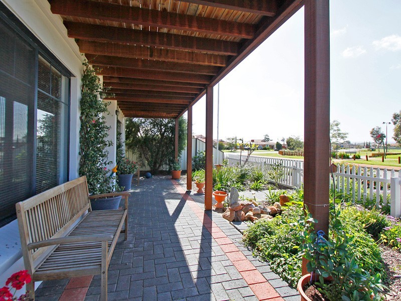 27a Coonawarra Drive, Caversham WA 6055