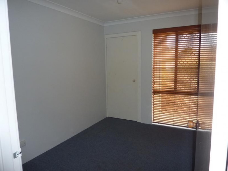 36 Kent Road, Marangaroo WA 6064