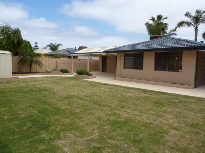 36 Kent Road, Marangaroo WA 6064