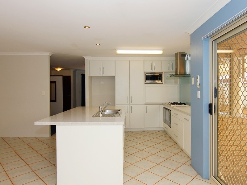 21 Gilroyd Loop, Ballajura WA 6066