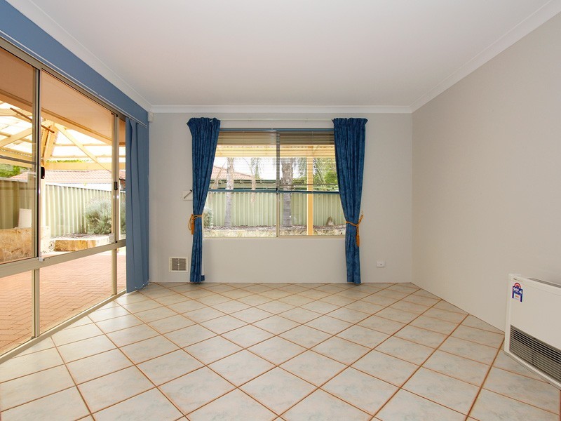 21 Gilroyd Loop, Ballajura WA 6066
