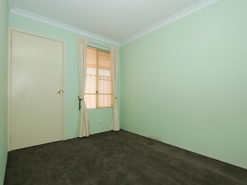 21 Gilroyd Loop, Ballajura WA 6066