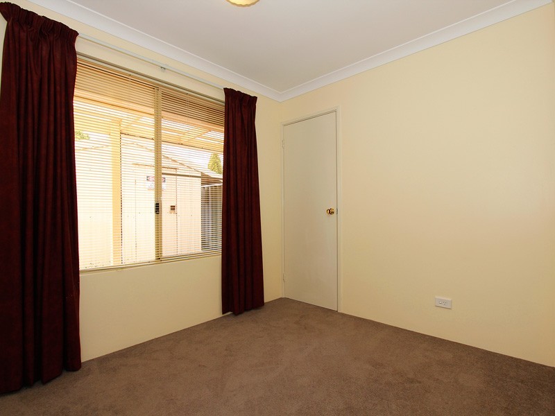 21 Gilroyd Loop, Ballajura WA 6066