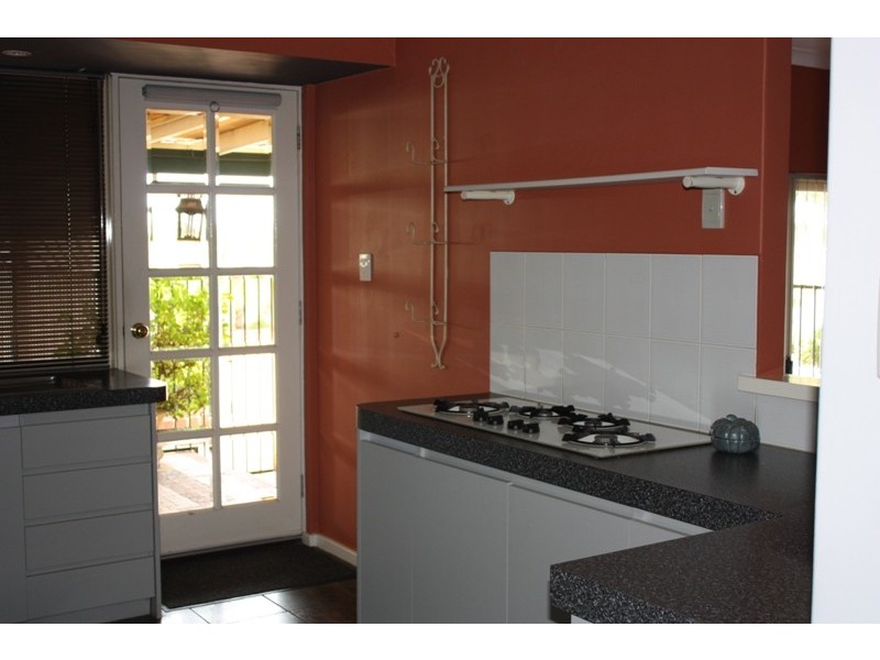 5 Taura Close, Marangaroo WA 6064