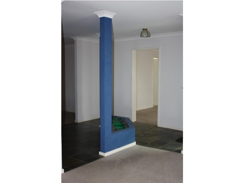 5 Taura Close, Marangaroo WA 6064