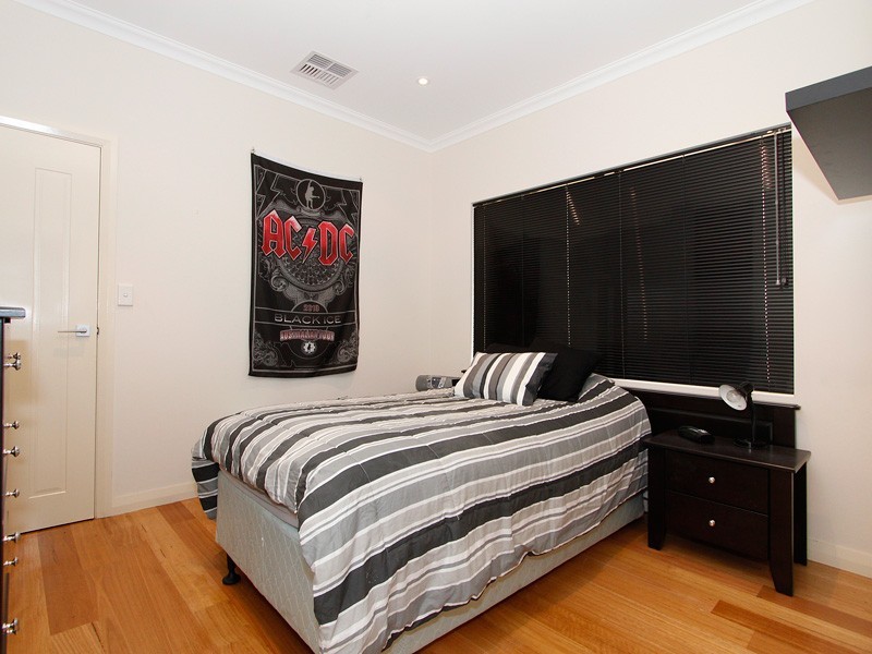 51 Boscastle Way, Darch WA 6065