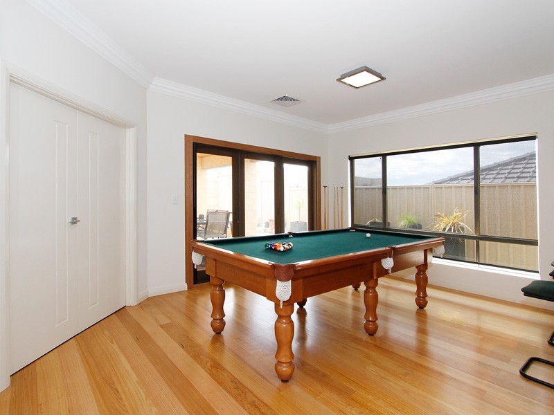 51 Boscastle Way, Darch WA 6065