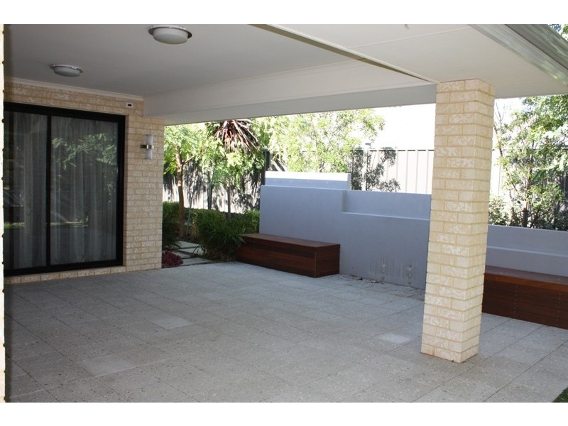 406 Kingsway, Landsdale WA 6065